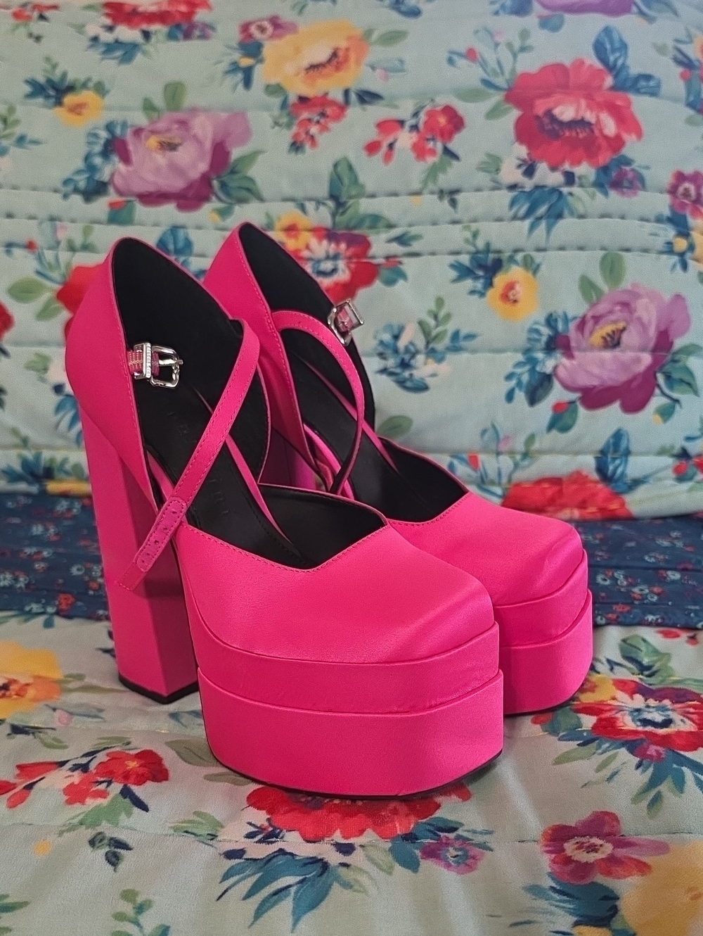 Gianni Bini Hot Pink Platform Mary Jane Pumps